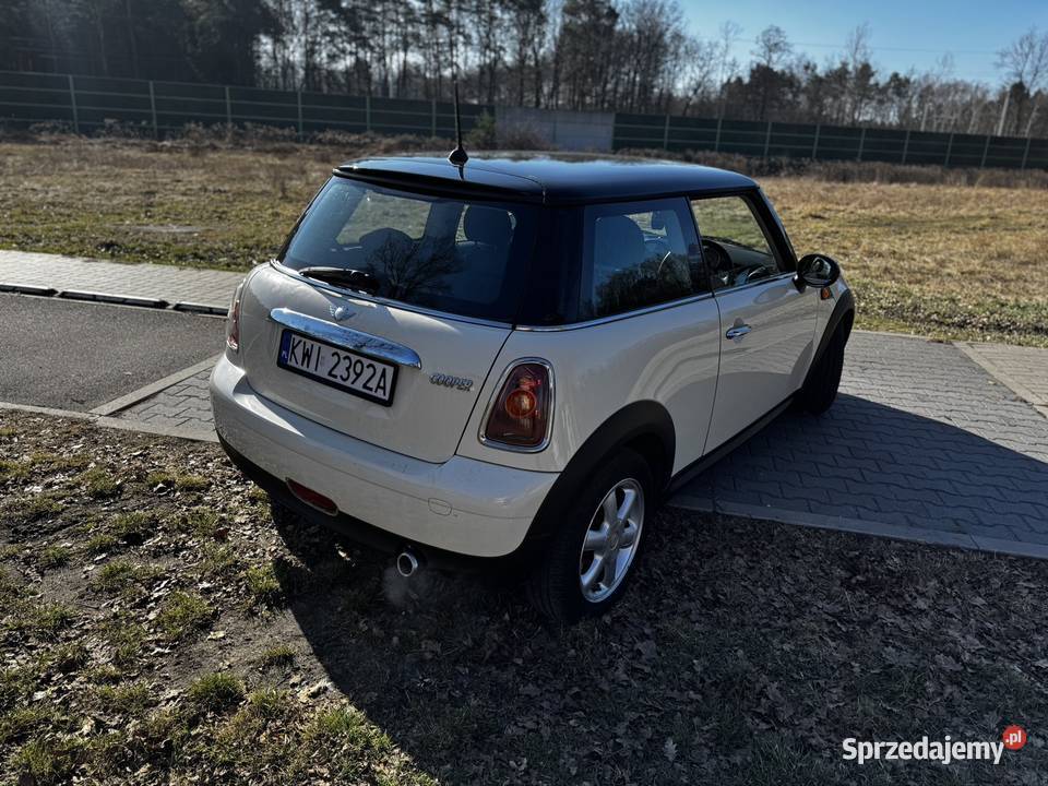 Mini cooper 16 benz zarejestrowany Irlandczyk benzyna Żyrardów