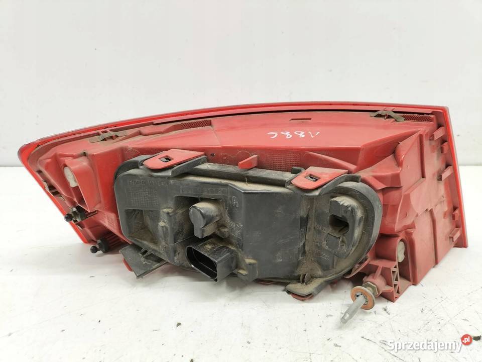 LAMPA TYŁ PRAWA LED SEDAN LIFT 4F5945096J Audi