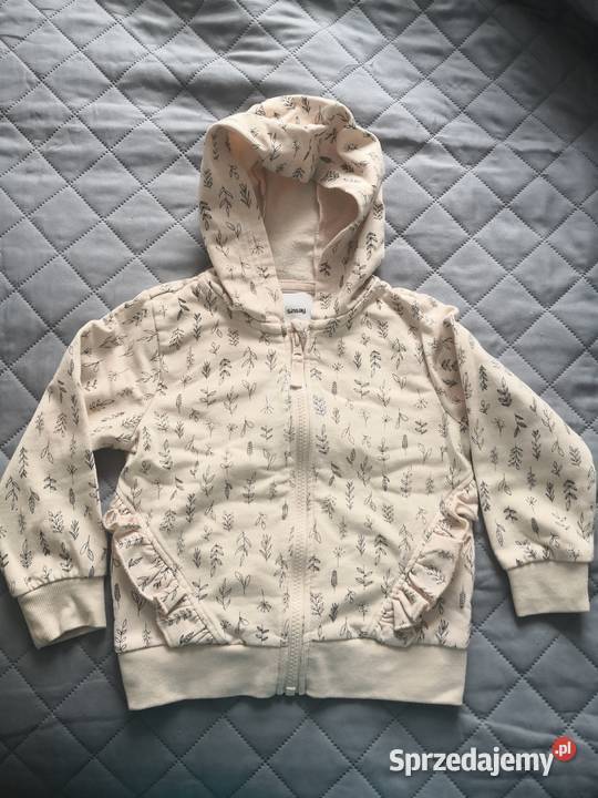 Rozpinana bluza z kapturem 104