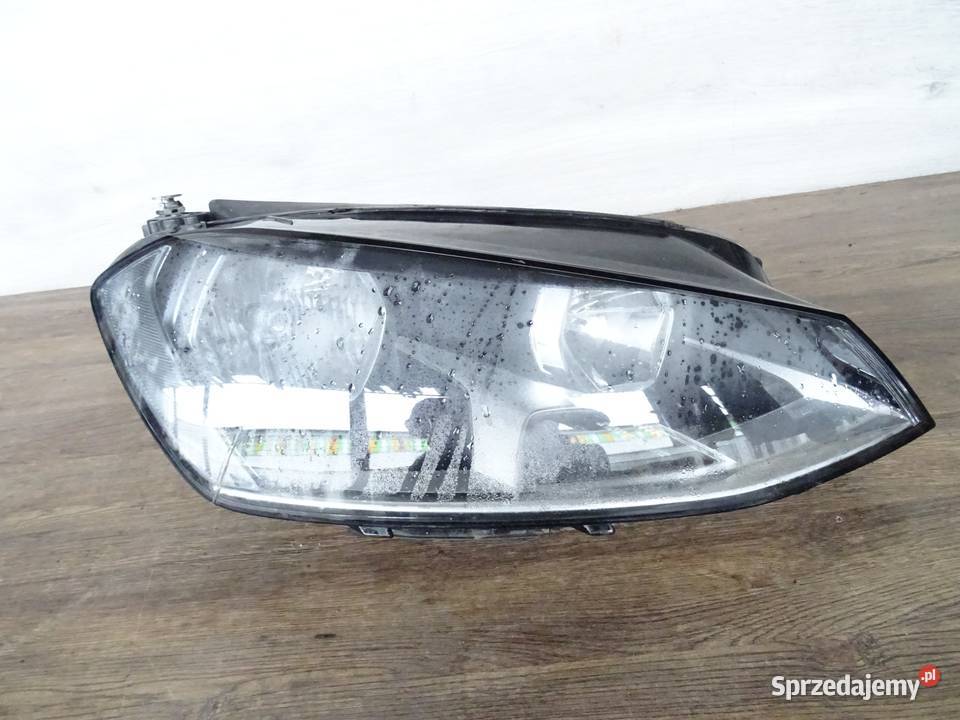 VW GOLF VII 7 LAMPA PRZEDNIA PRAWA USZKODZONA
