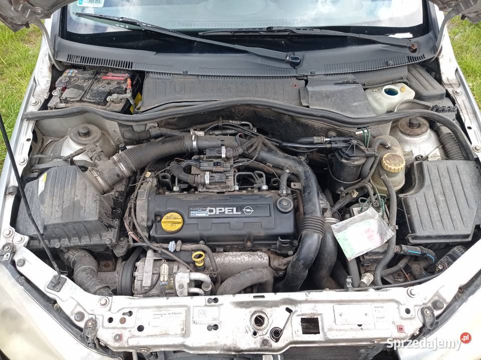 Opel Corsa 17 55 kW 2001 r dawca części Szklarka Myślniewska sprzedam