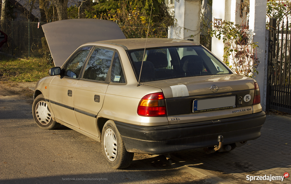 Opel Astra 14 16V 90 Ecotec prywatna radio Astra