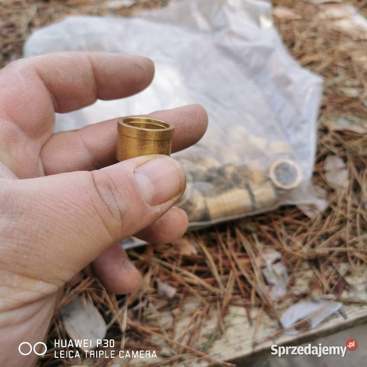 Garnitur montażowy do grzejnika sprzedam