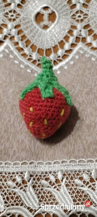 Maskotka truskawka na szydełku Częstochowa sprzedam