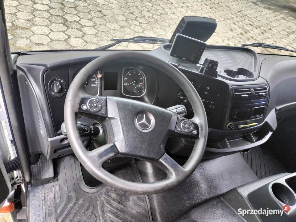 MERCEDES ATEGO 4x2 REGULOWANY KONTENER IZOTERMA pneumatyczne zawieszenie śląskie