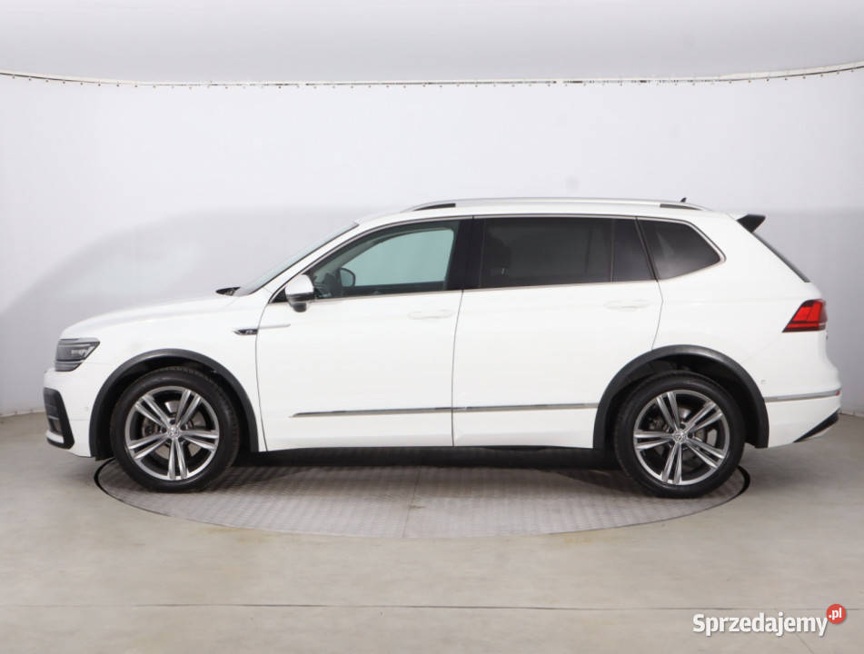 VW Tiguan Allspace 20 TSI światła do jazdy dziennej