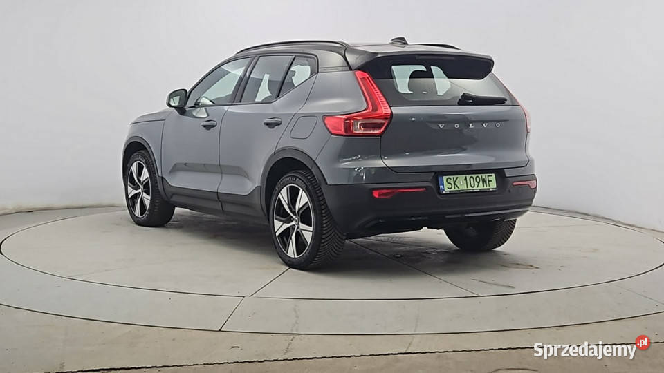 Volvo XC 40 73kWh P6 Recharge Plus aut Z asystent pasa ruchu Warszawa