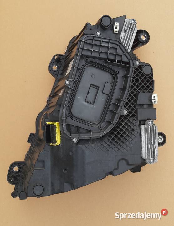 VOLVO FH5 REFLEKTOR PRAWY FULL LED LAMPA PRAWA Bieleń