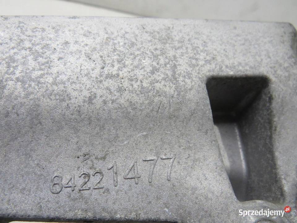 ŁAPA SILNIKA INSIGNIA B 16 CDTI 84221477