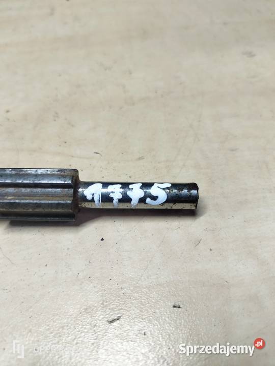 Wałek główny z tuleją Komar motorynka Pozostałe Łubno