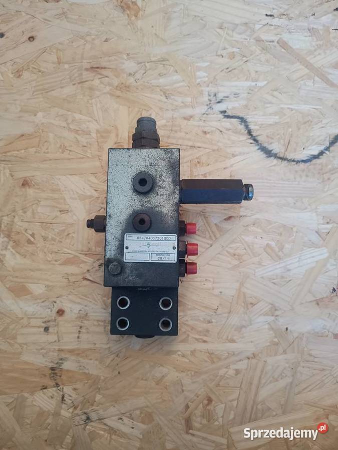 Zawór hydrauliczny 08478403720100D Doosan DX140W świętokrzyskie Staszów