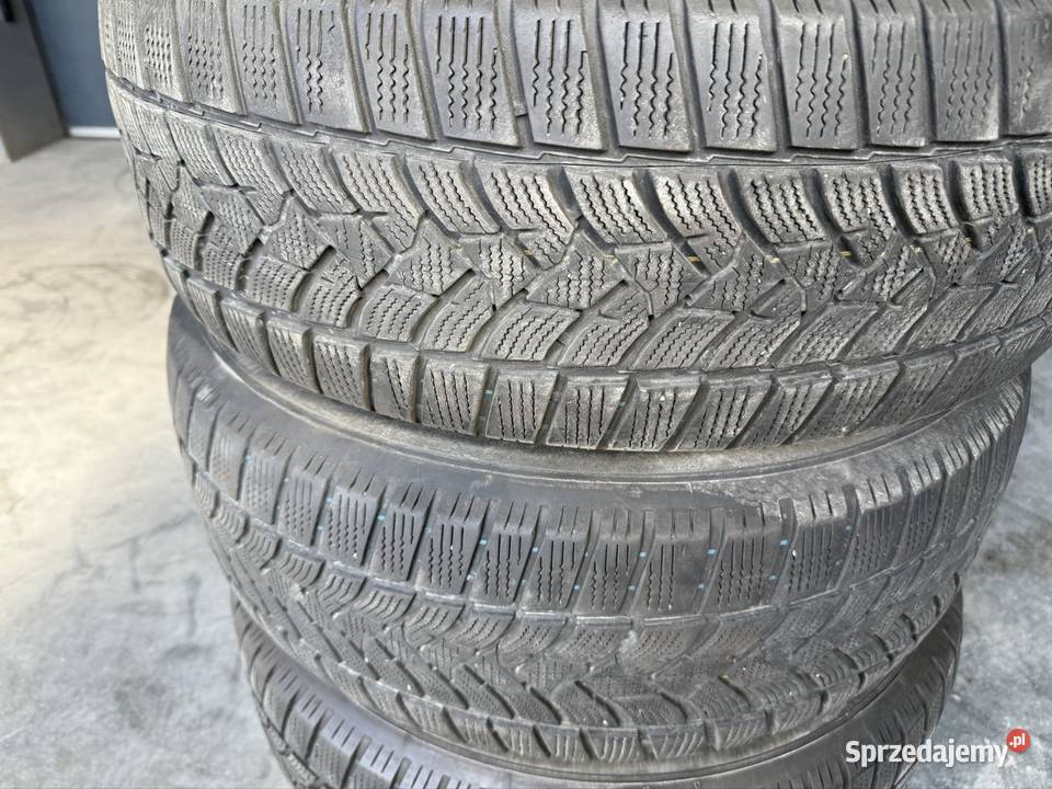 Opony zimowe Dunlop 2356517 SUV 2021r Fałków