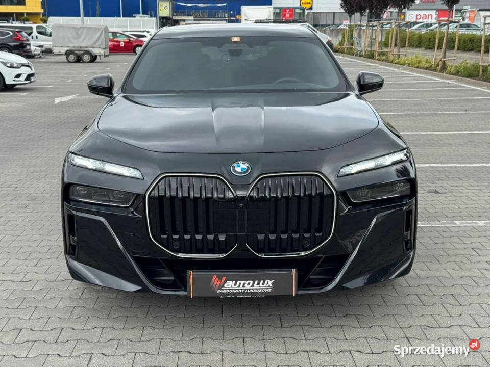 BMW 760 BMW 760i XDrive 44 V8 Stan Fabryczny wielofunkcyjna kierownica