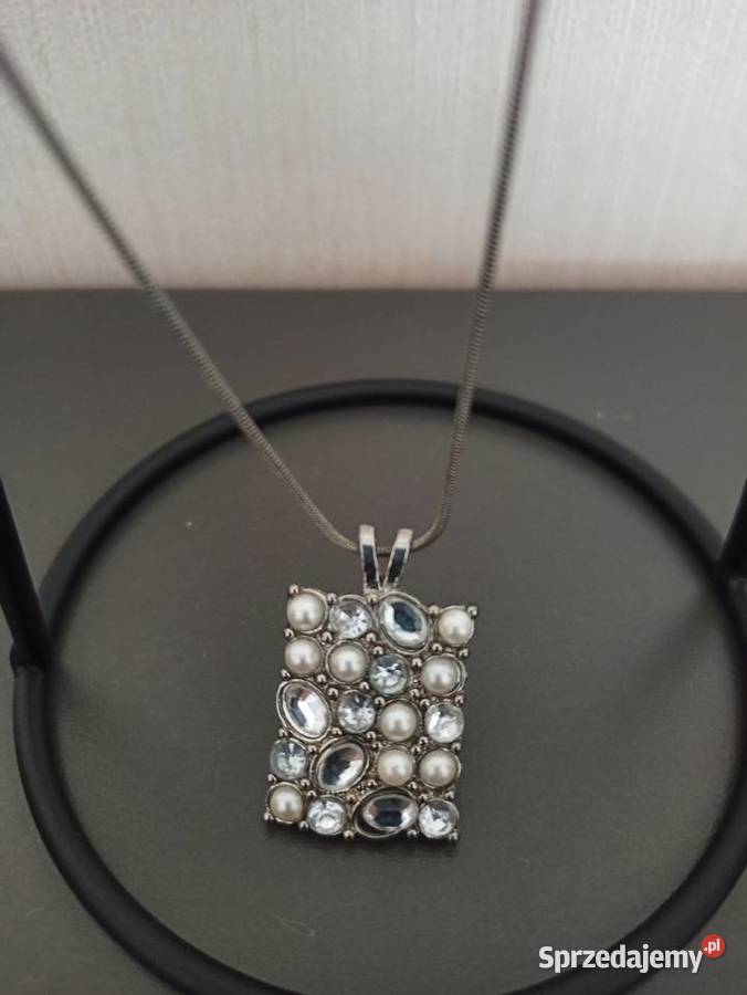 Łańcuszek z wisiorkiem Białystok