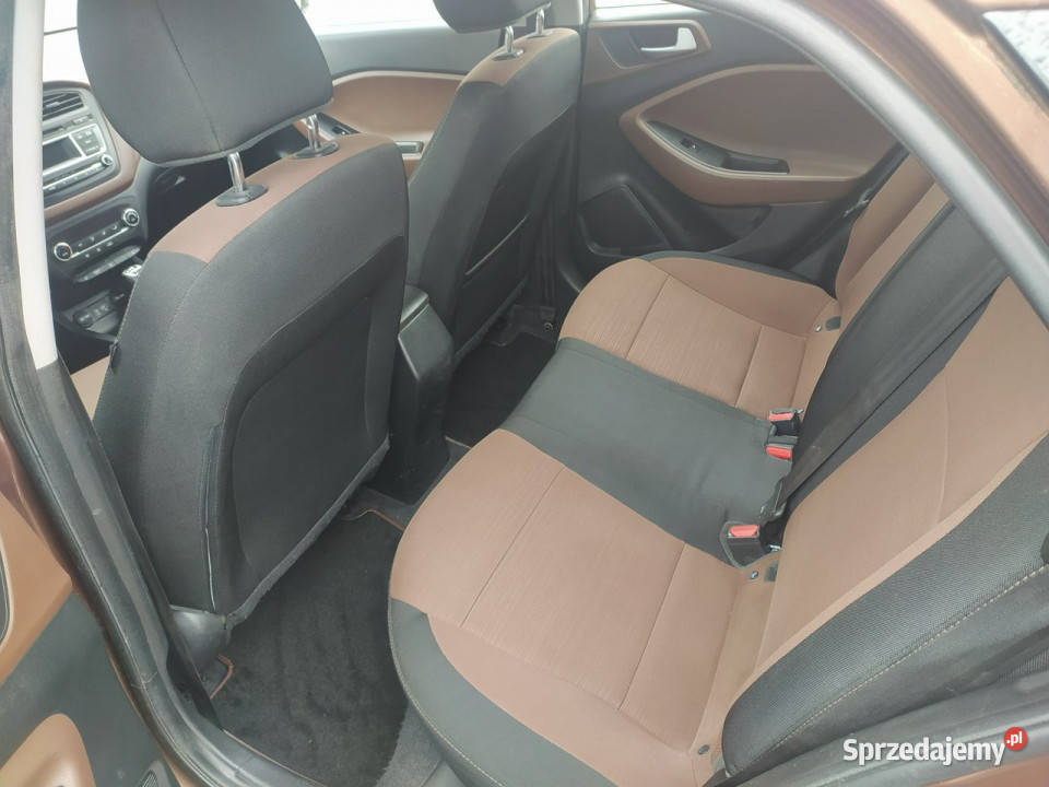 Hyundai i20 12 84Podgrzewane fotele i kierownica Hatchback