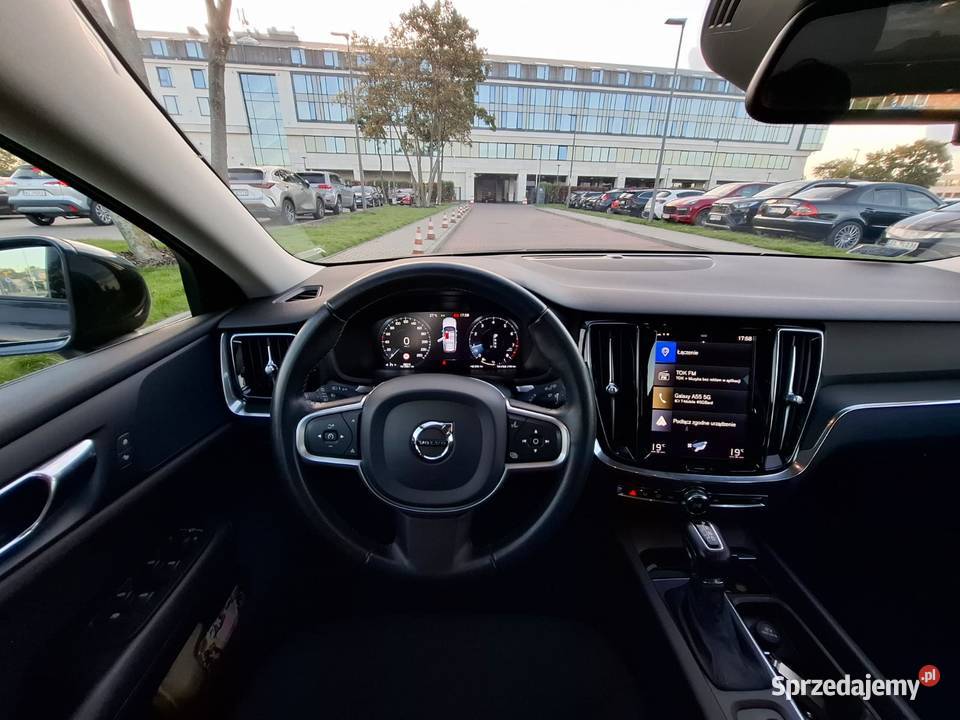 Volvo V60 T4 pierwszy właściciel polski salon Warszawa