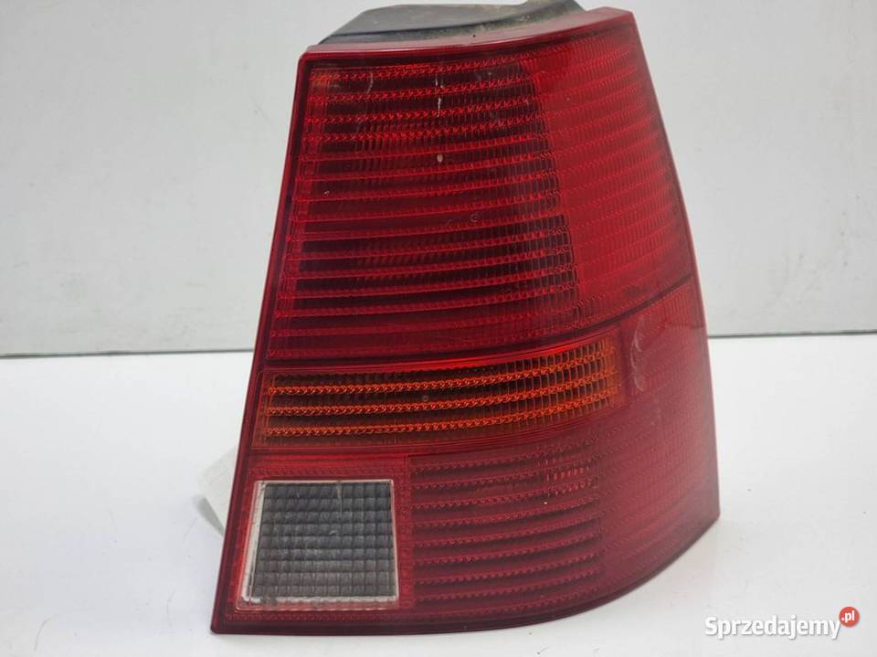 LAMPA PRAWA TYŁ VOLKSWAGEN GOLF IV Lipno