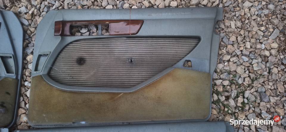 Mercedes W126 boczki tapicerki drzwi z drewnem Konopiska