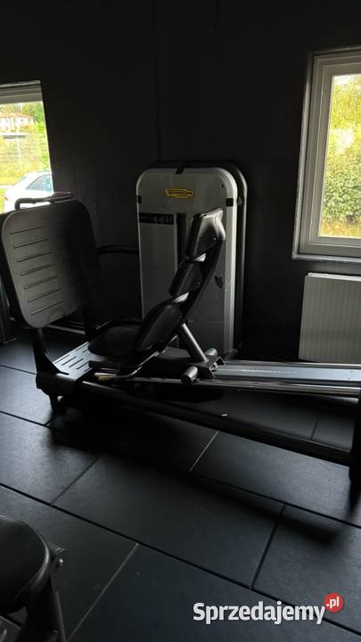 Zestaw maszyn Technogym Element 12 sztuk Kinesis Wałcz