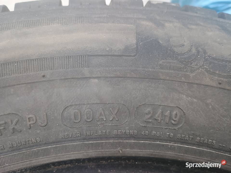Michelin agilis 22565R16C 225 65 16 C 89mm DOT Radom sprzedam
