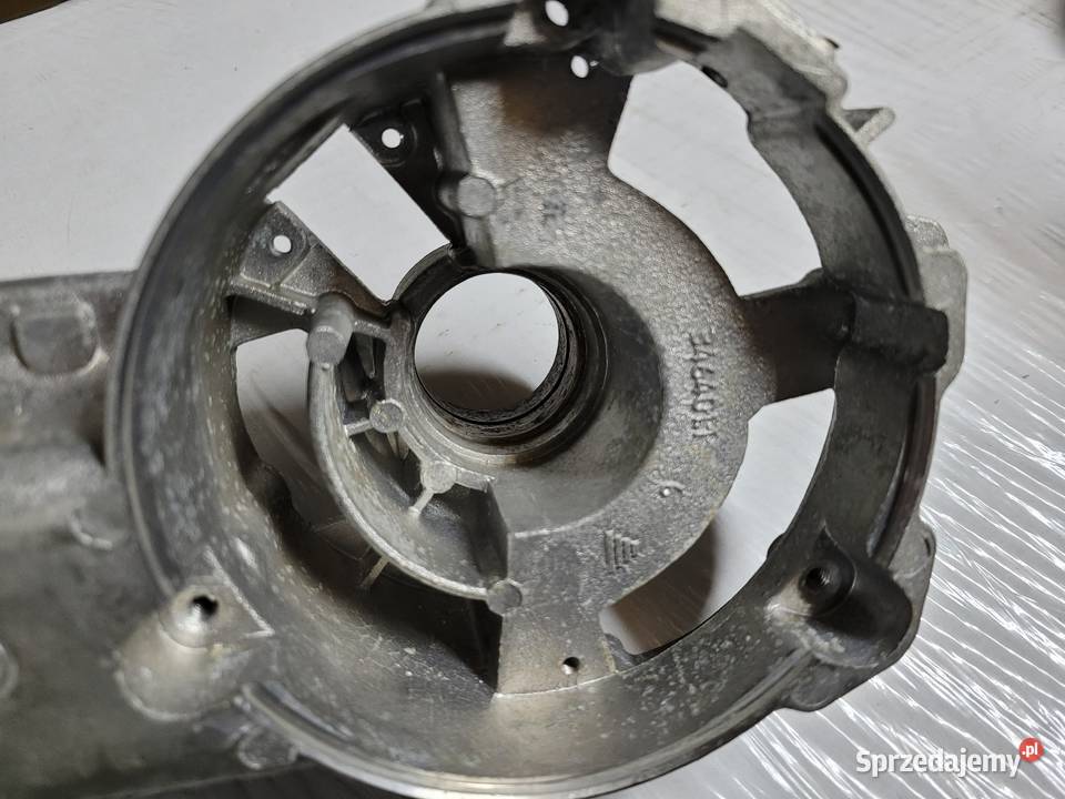 Nowa obudowa alternatora Fiat 126p Tuszyn