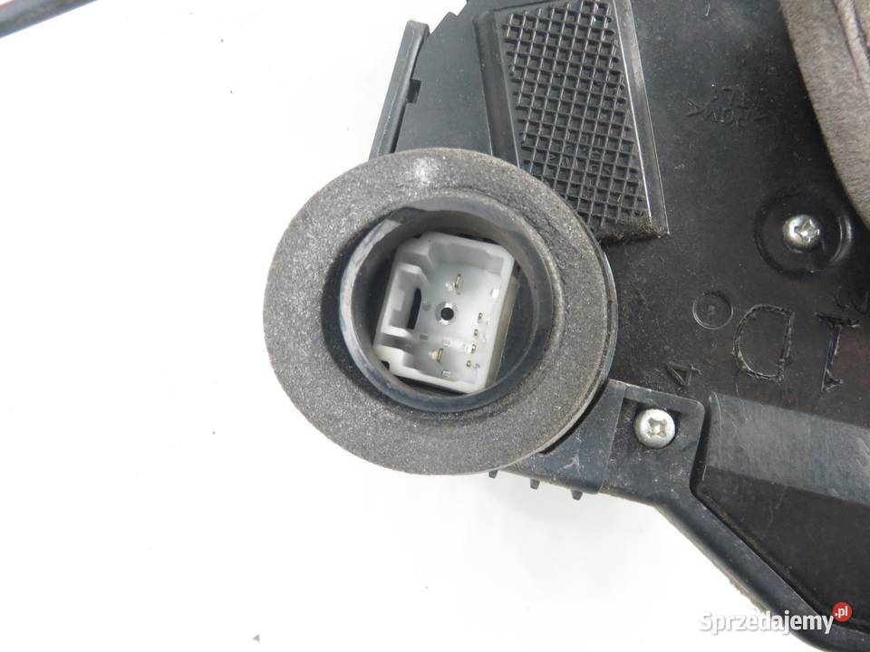 ZAMEK LEWY PRZEDNI TOYOTA YARIS II sprzedam