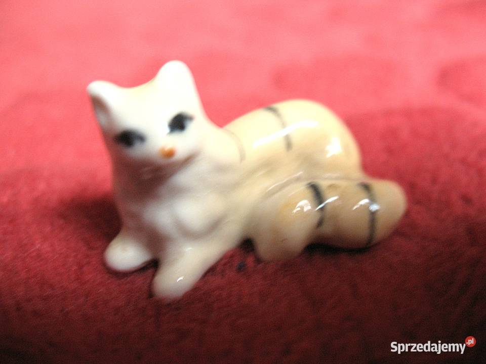 Kot miniatura figurka porcelana 2 x 3 x 2