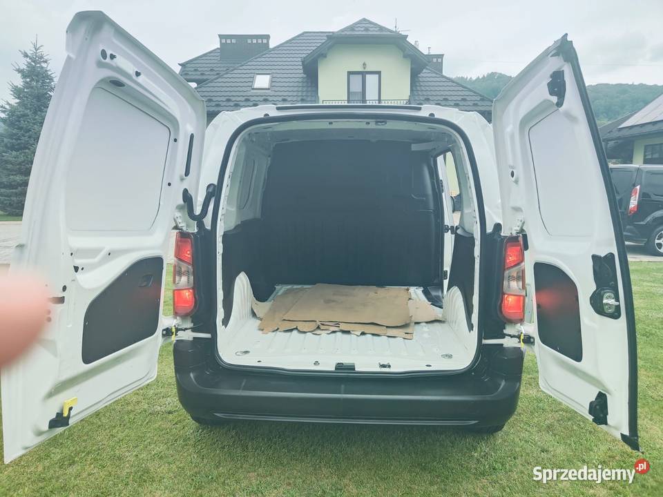 Toyota Proace City 2021r 15 102 Salon Polska Tarnów sprzedam