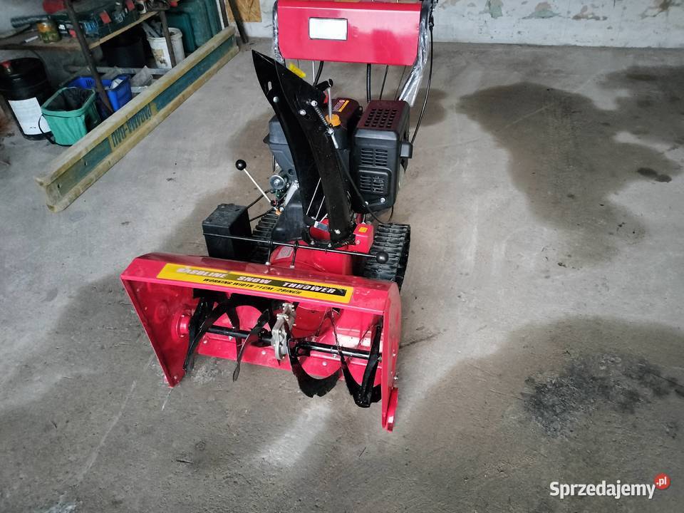 Odśnieżarka gąsienicowa Wichrów