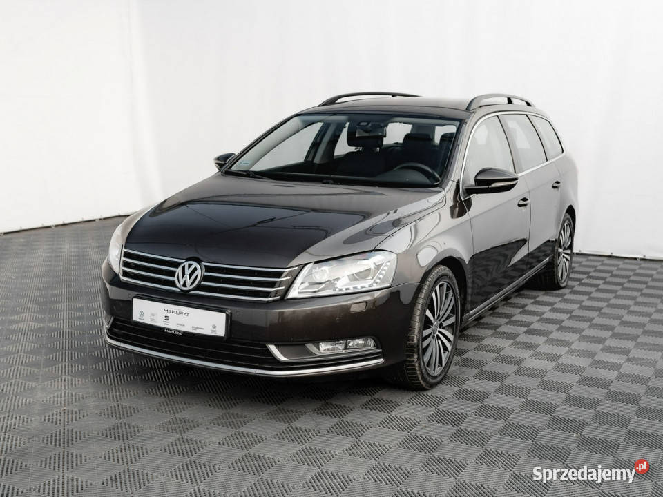 Volkswagen Passat 20 TDI 140 Czcof Bixenon 2 światła do jazdy dziennej