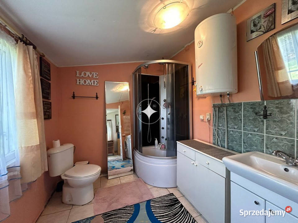 Unikalne Siedlisko w Malowniczej Okolicy asfalt Lisiowólka