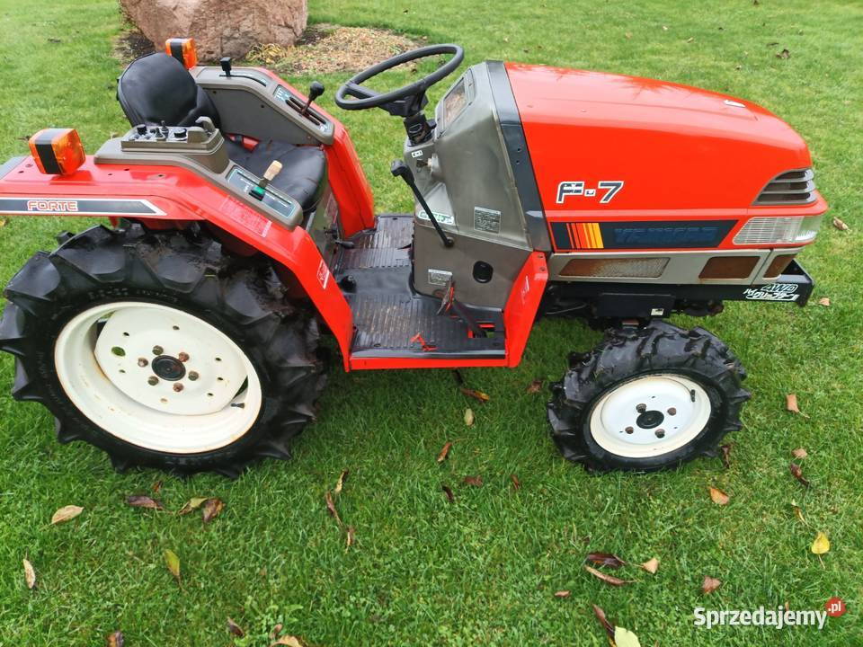 Yanmar F 7 iseki kubota traktorek Kowal