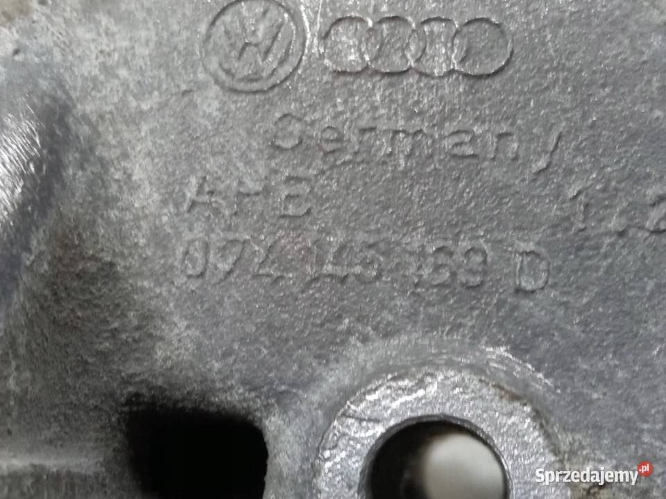 ŁAPA WSPORNIK 074145169D 074199307B 25 TDI VW