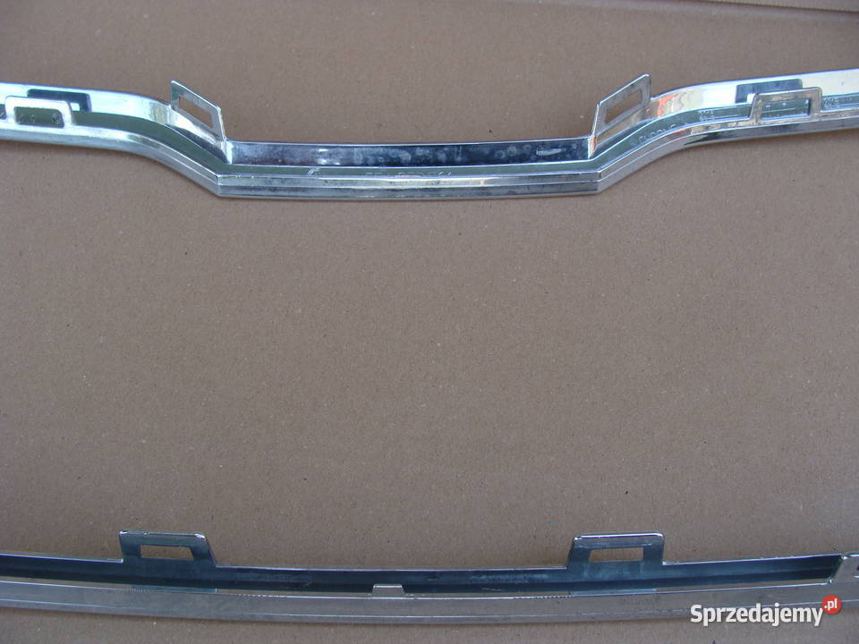 CHROM RAMKA ATRAPY GRILL SKODA KAROQ 57A85376 osobowe Karoseria Karoseria Goleniów