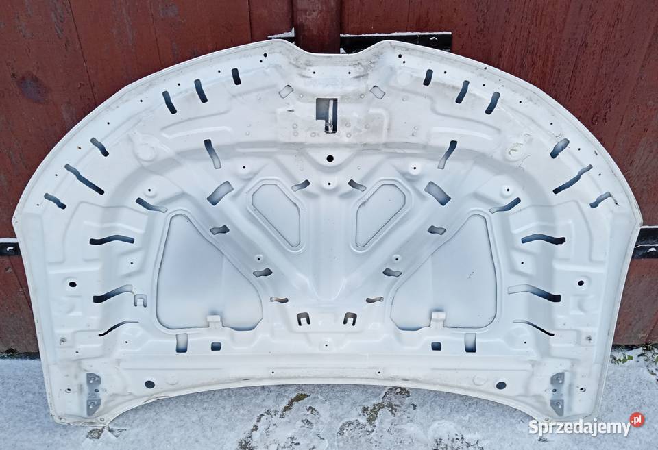 Renault Arkana maska pokrywa silnika