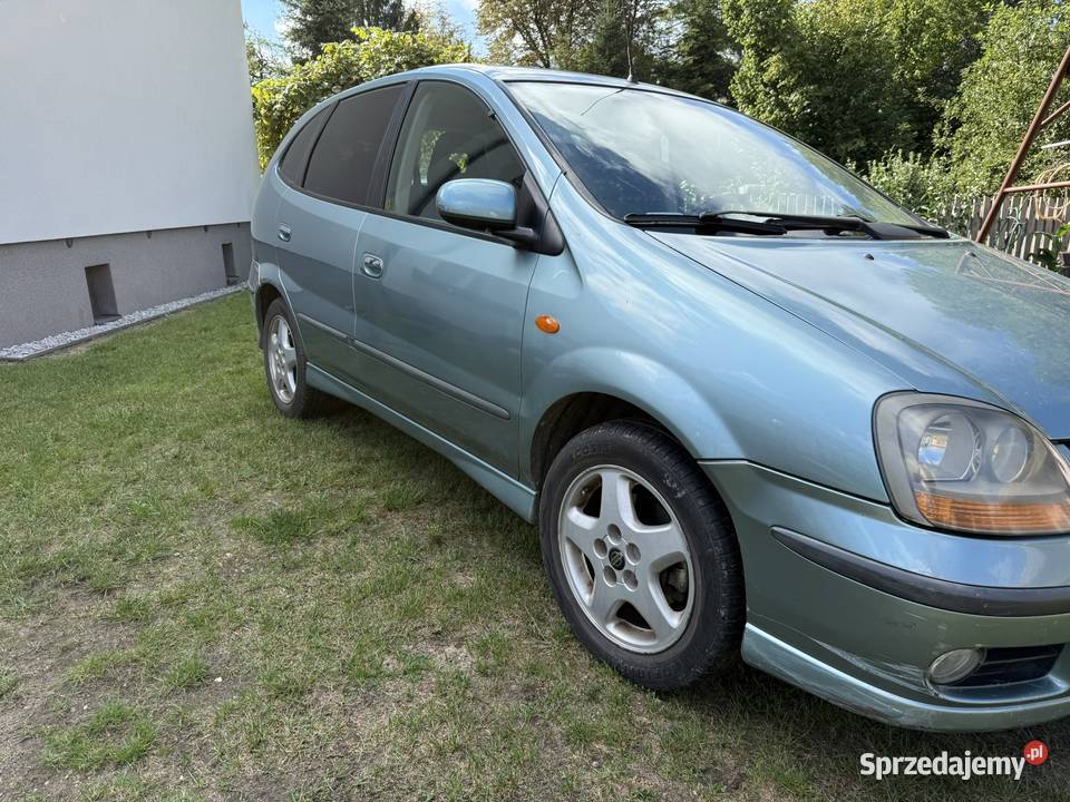 Sprzedam samochód osobowy NISSAN ALMERA TINO uszkodzony Poświętne