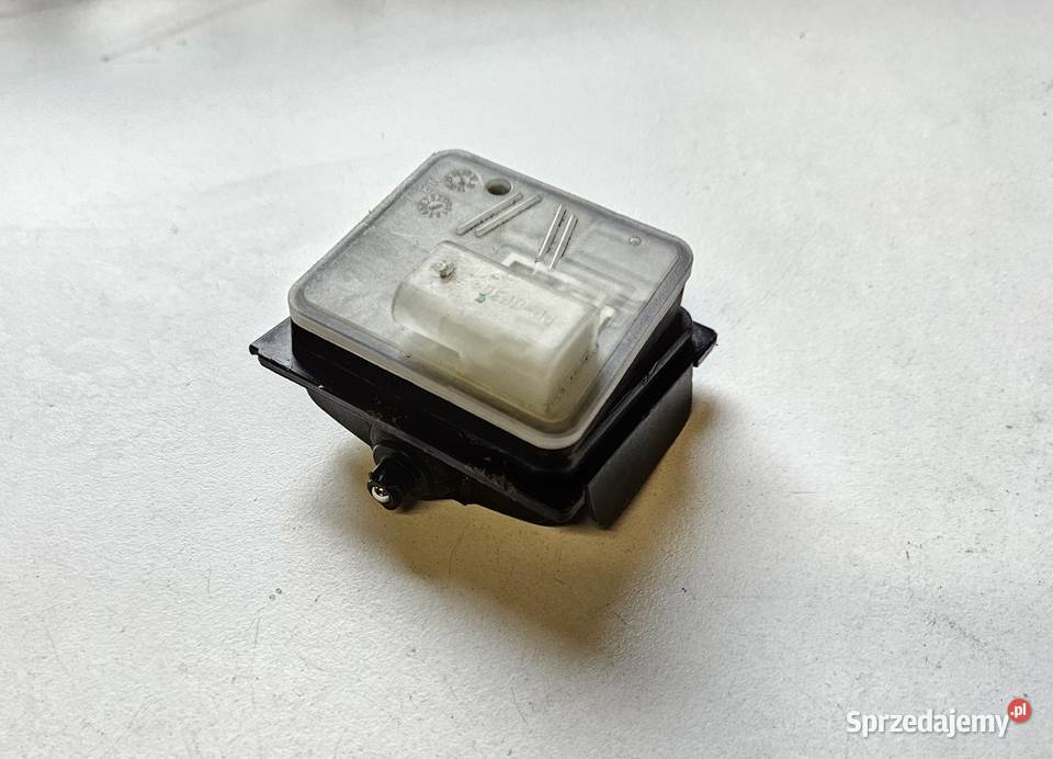 MERCEDES A0008202305 ZAMEK KLAPY WLEWU PALIWA osobowe Międzychód