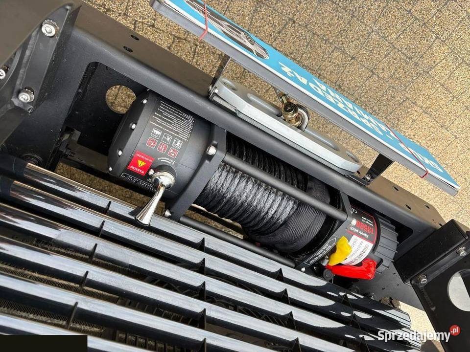 Land Rover Defender Limited Edition 90 DPF E 122 Krotoszyn