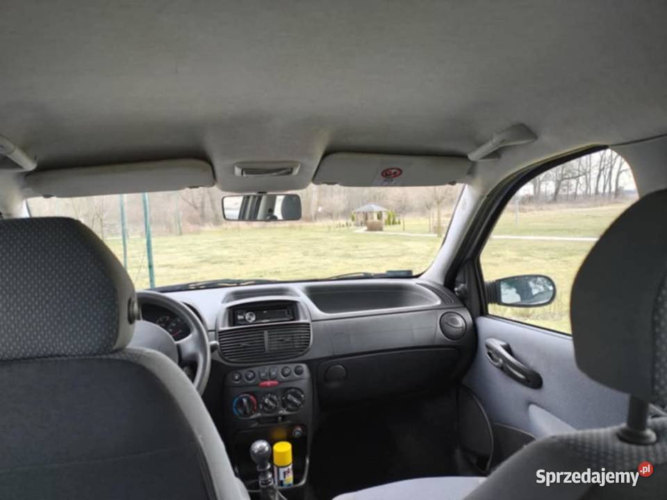 Samochód Fiat Punto nieuszkodzony