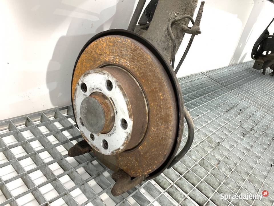 BELKA TYŁ SKODA RAPID Hatchback TYLNA osobowe