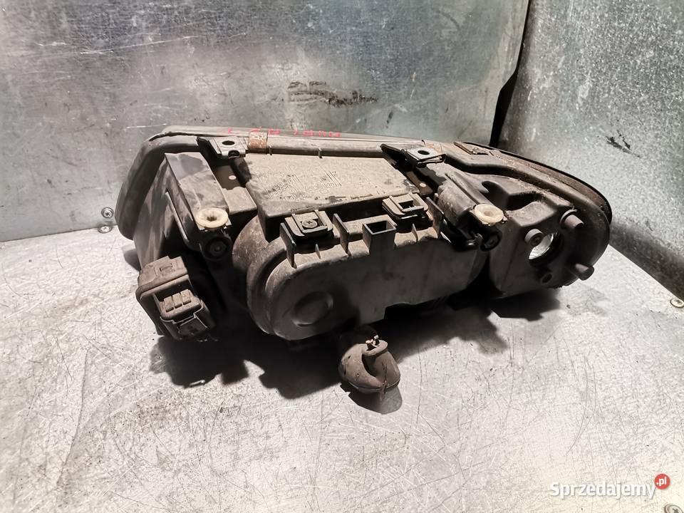LAMPA PRAWA PRZEDNIA AUDI A3 8L LIFT Rok produkcji 2002 Nowy Sącz