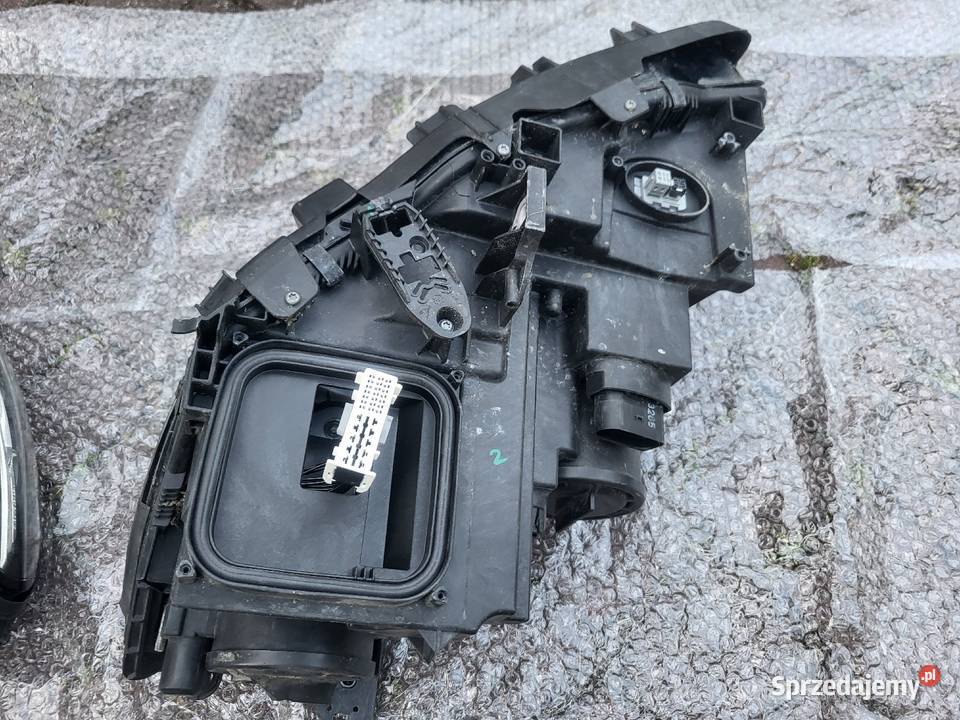 Reflektory przód Mercedes GLA X156 osobowe Świdnik