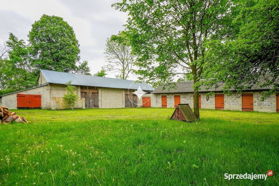 Duży dom z siedliskiem Mokre powiat bialski eternit
