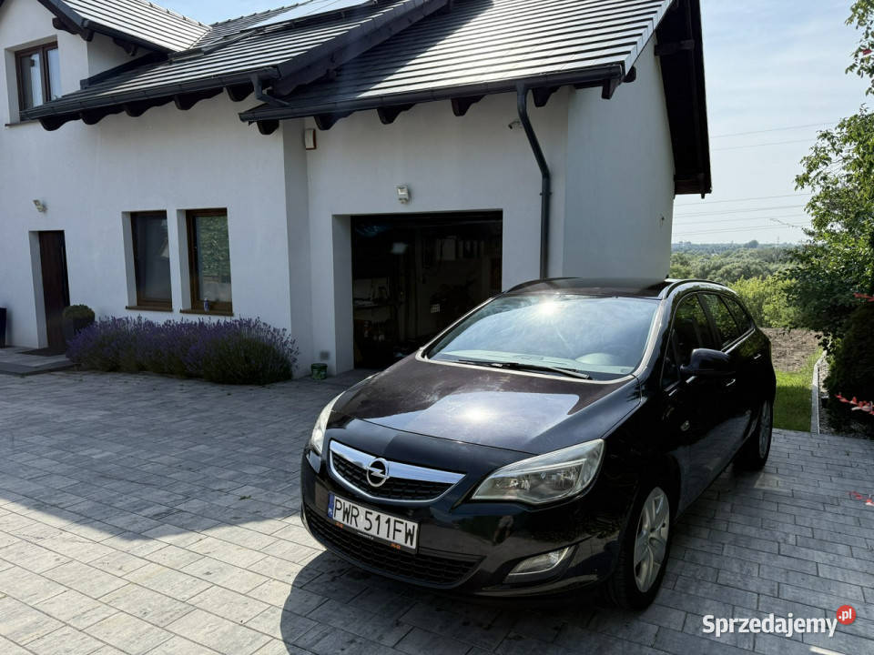 Opel Astra tanie rodzinne kombi J 20092019 ASR (kontrola trakcji) Poznań