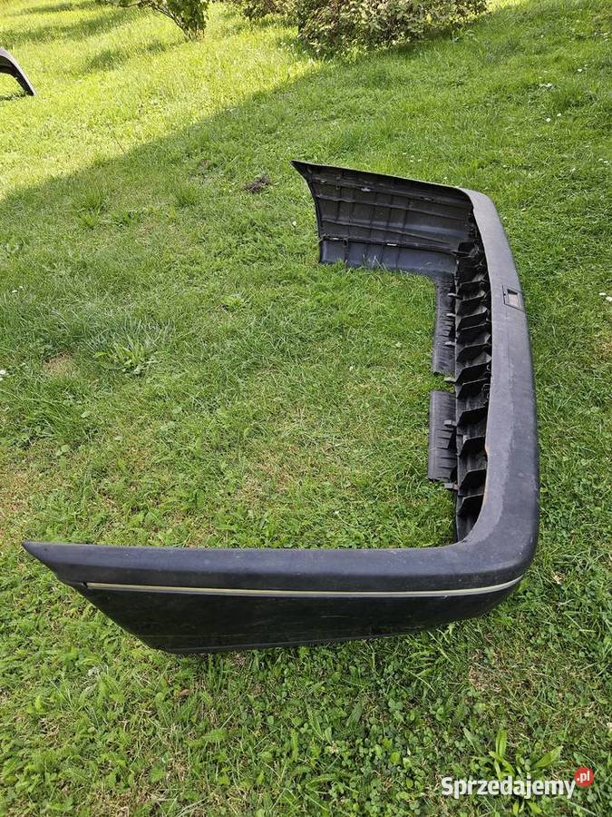 Opel vectra A zderzak tylni tył sedan osobowe Ziębice sprzedam