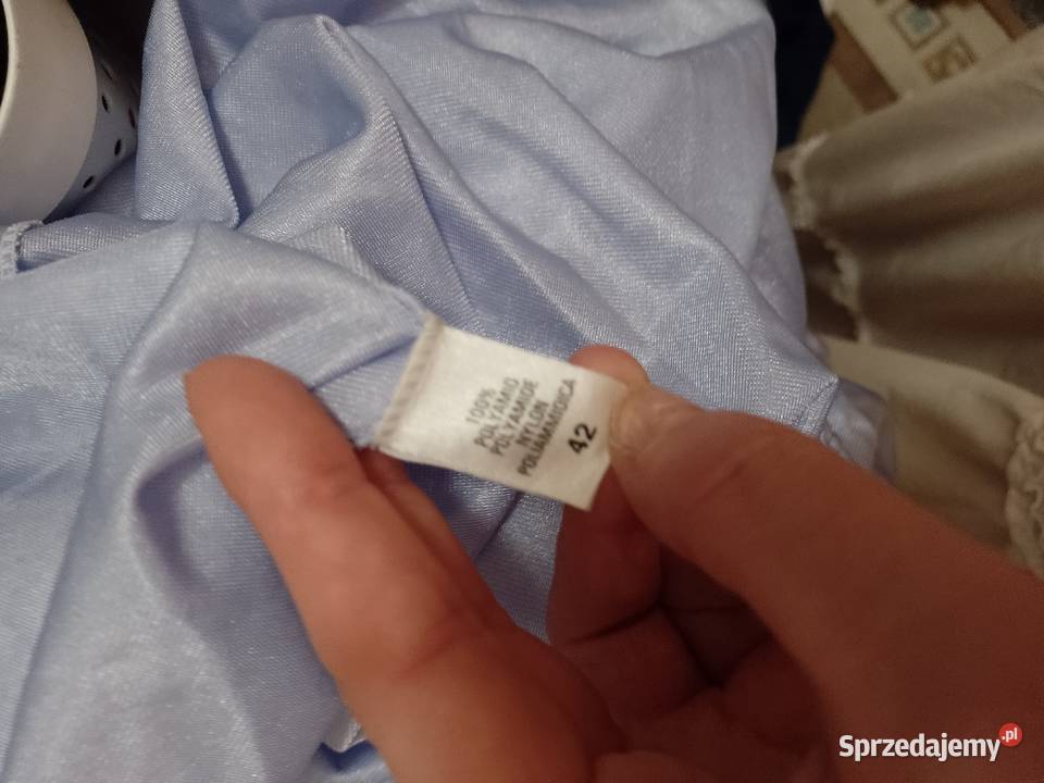 42XL Ekskluzywna niebieska półhalka z koronką z Kraków