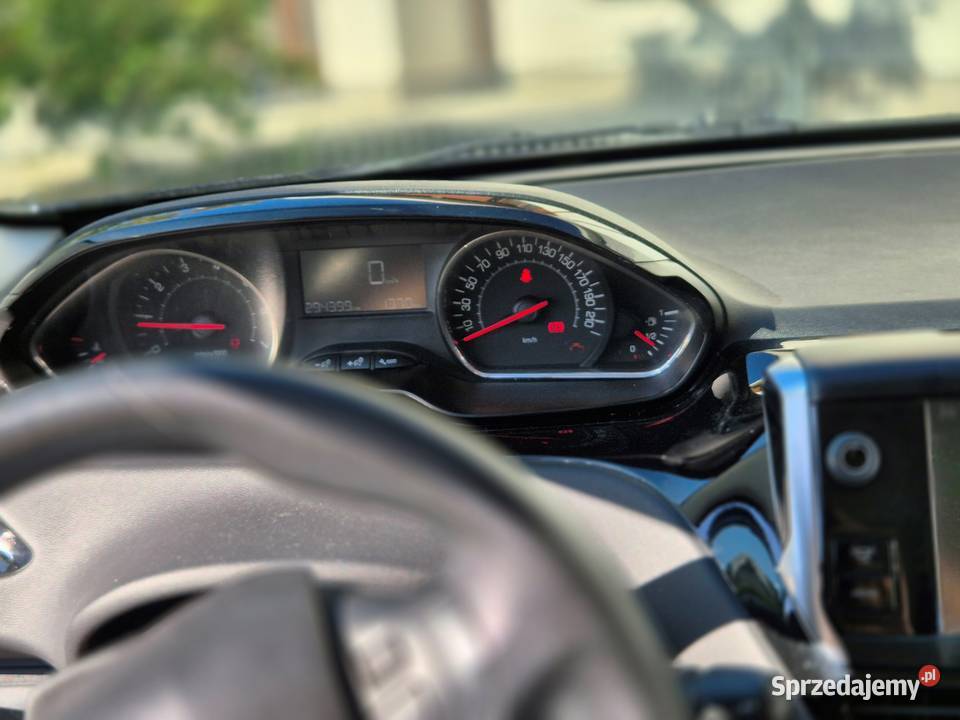 Peugeot 208 produkcji 2012 14vti benzyna gaz Dyminy sprzedam