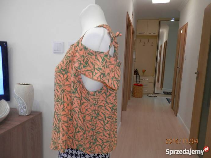 Bluzka Mango Odkryte Ramiona Pudrowa z Nadrukiem krótki Łomża