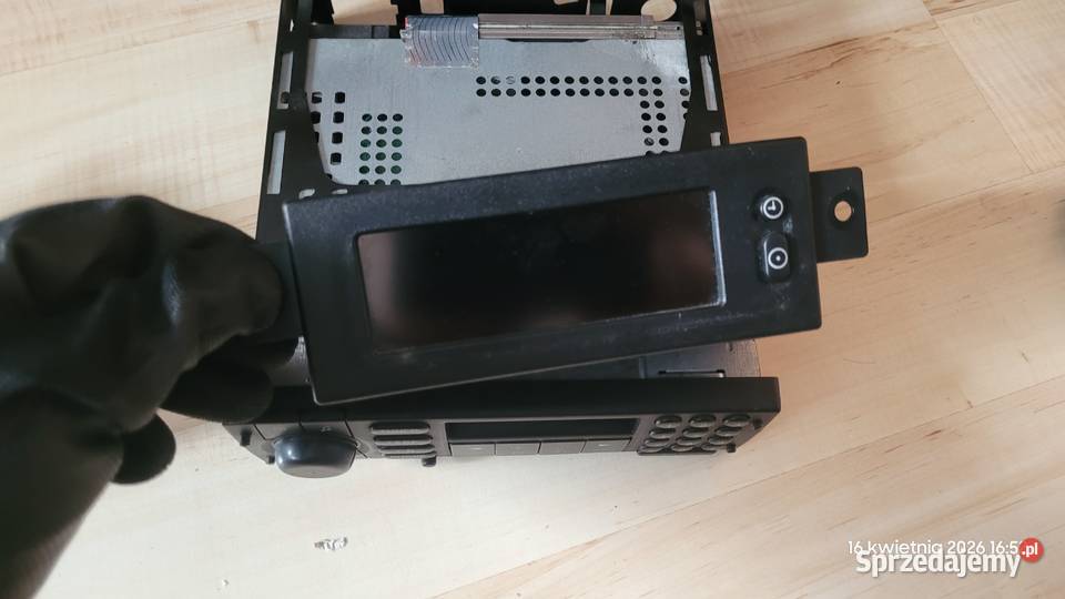 Radio CCRT700 wyświetlacz telefon ZESTAW Wyposażenie elektryczne Lublin