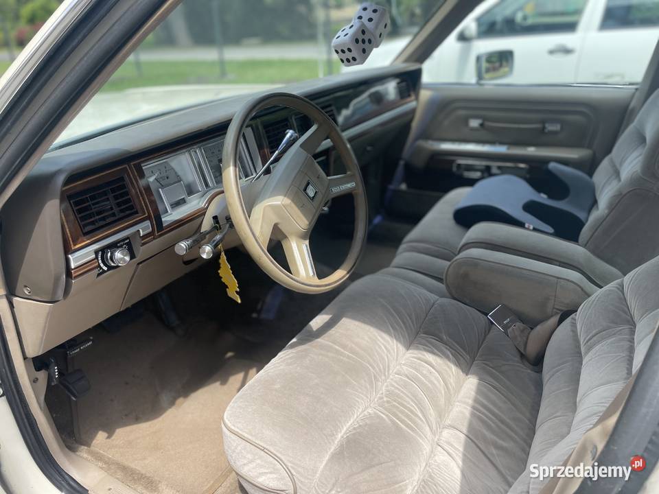 Mercury Grand Marquis 50 V8 1989 Żórawina